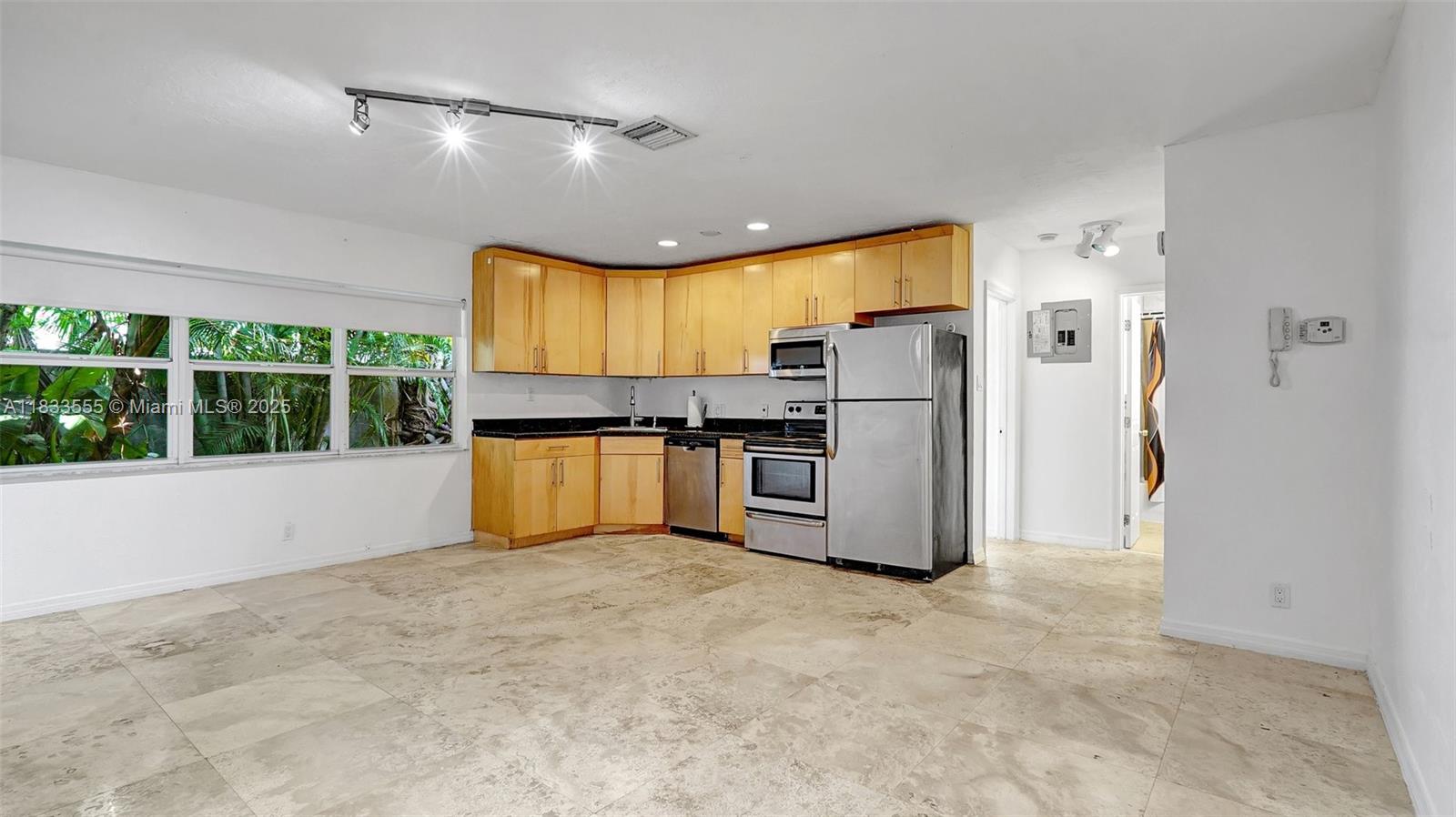 1348 Holly Ht Dr #17