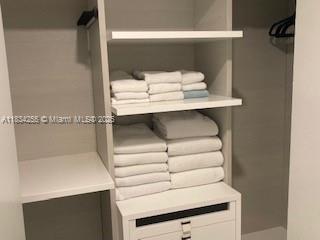 image Parque Towers Condo13