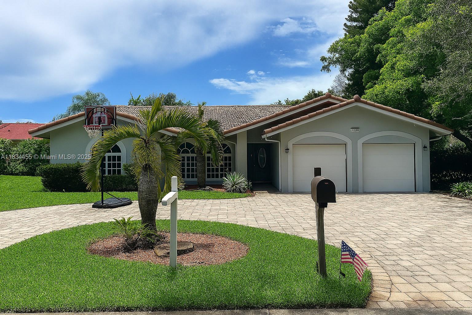8140 NW 50th St