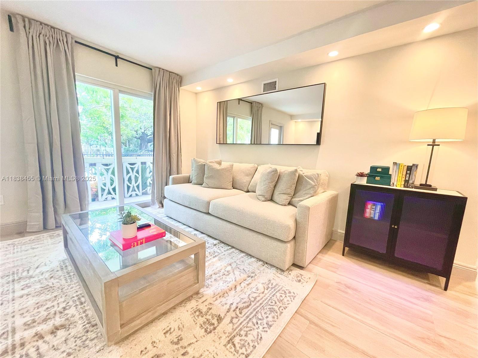 626 Meridian Ave #1