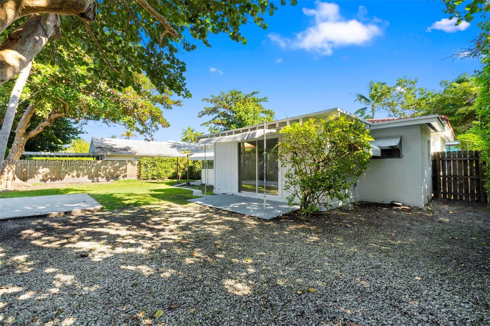 738 Fernwood Rd Key Biscayne, FL 33149