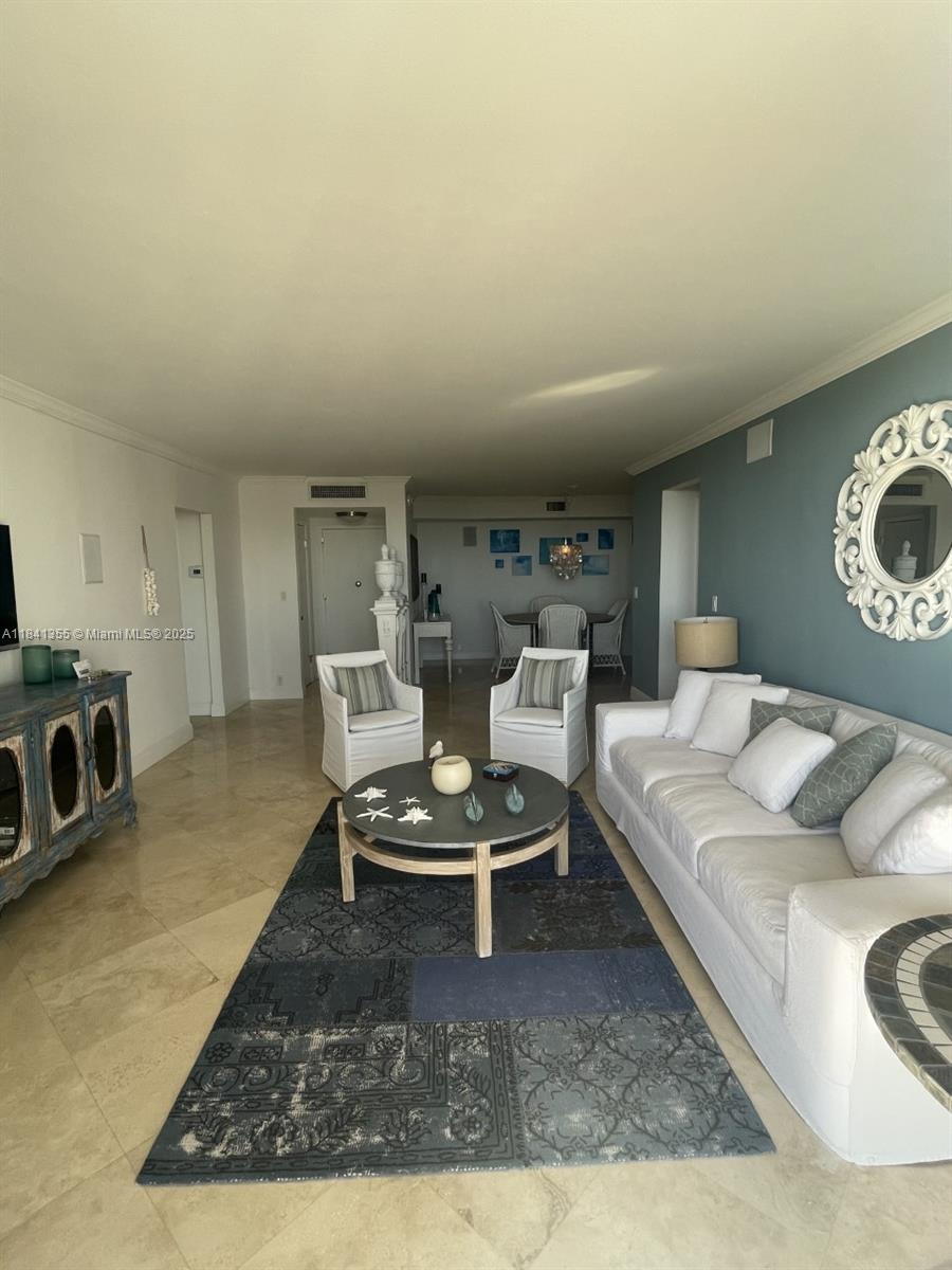 1121 Crandon Blvd #E1205