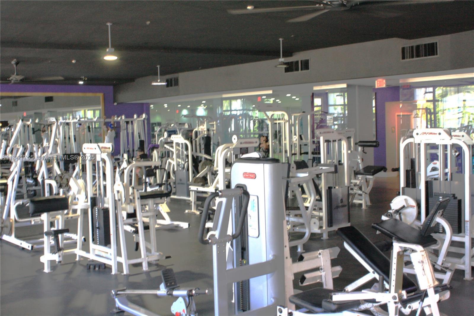 image MIRADOR 1035 CONDO23