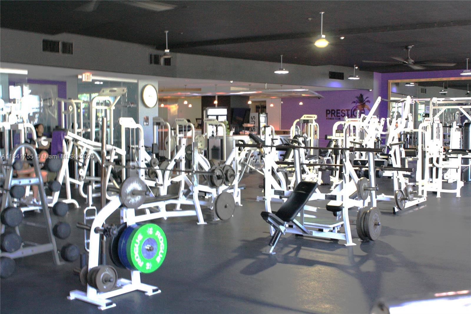 image MIRADOR 1035 CONDO25