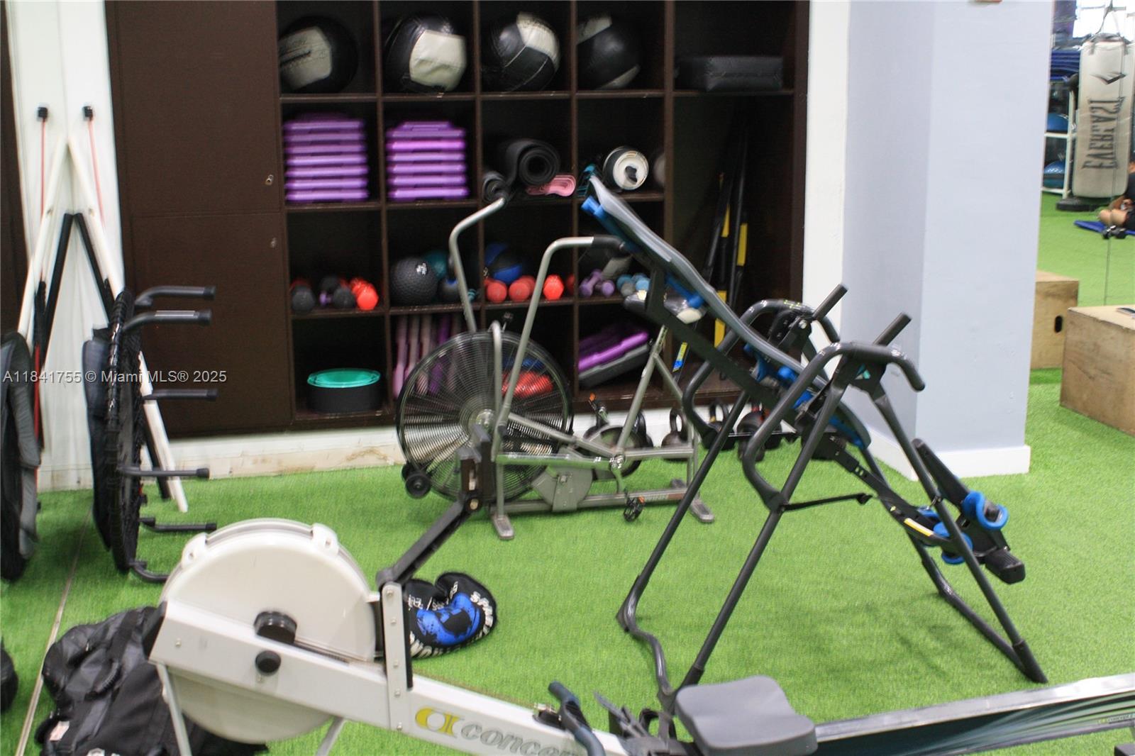 image MIRADOR 1035 CONDO27