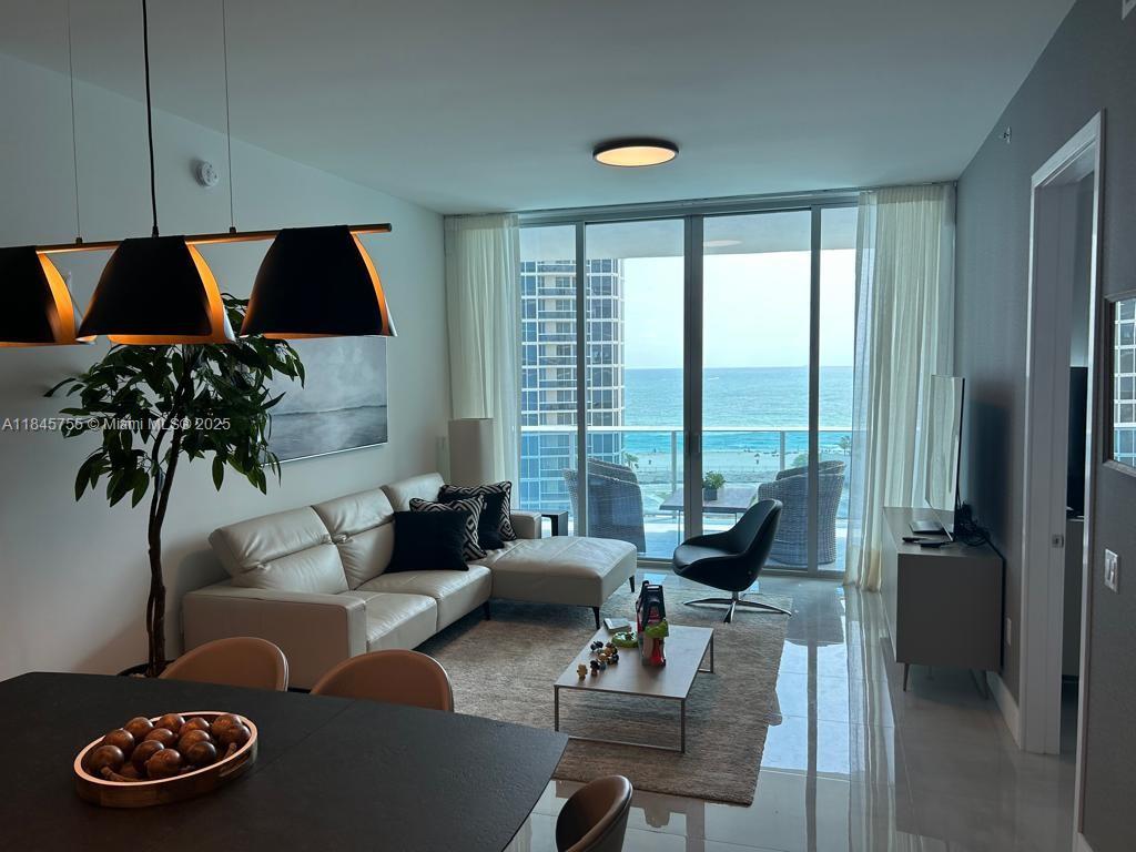 17550 Collins Ave #804