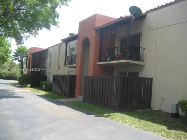 10826 N Kendall Dr #T5
