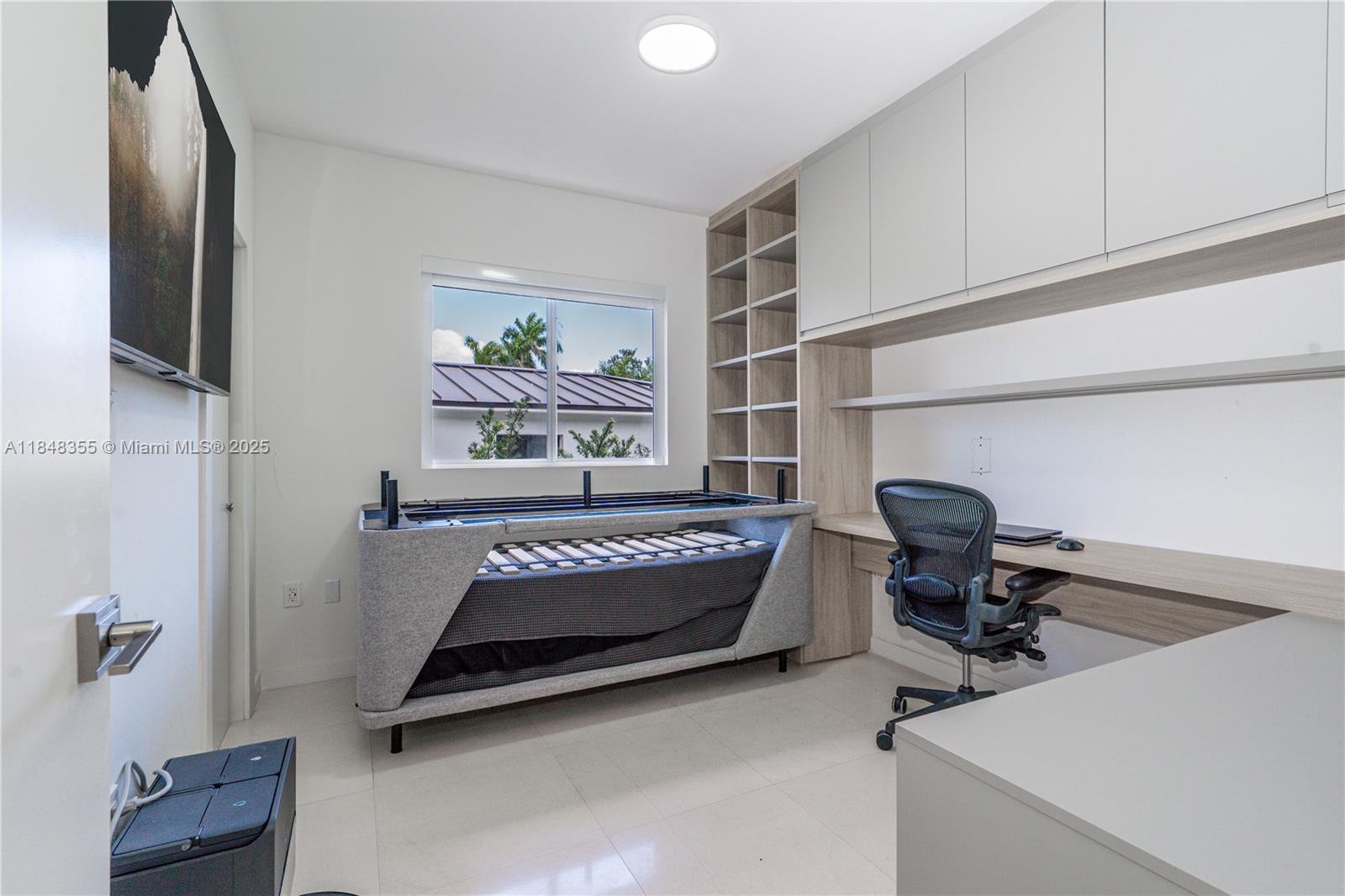 5978 Alton Rd #. Miami Beach, FL 33140 5978 Alton Rd #. Miami Beach, FL 33140