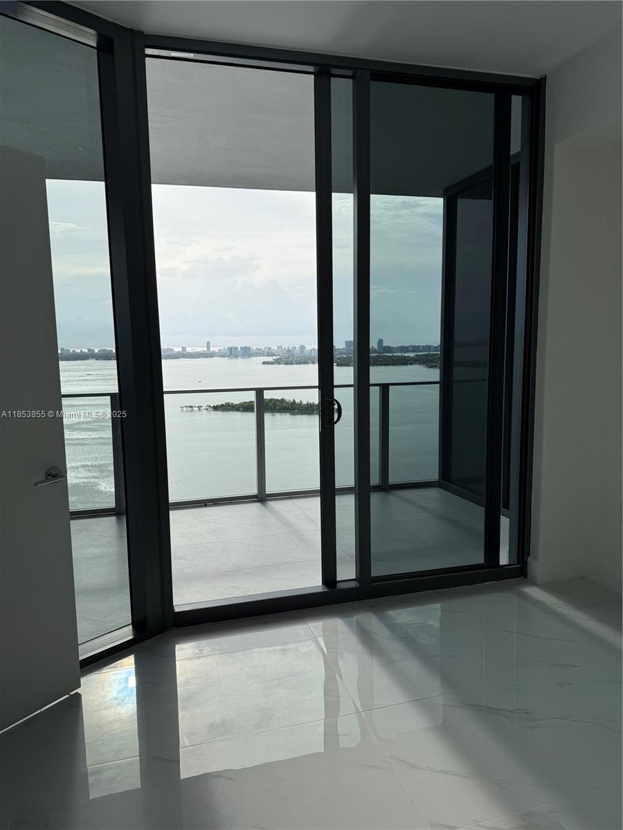. 700th Ne 24th St #3102