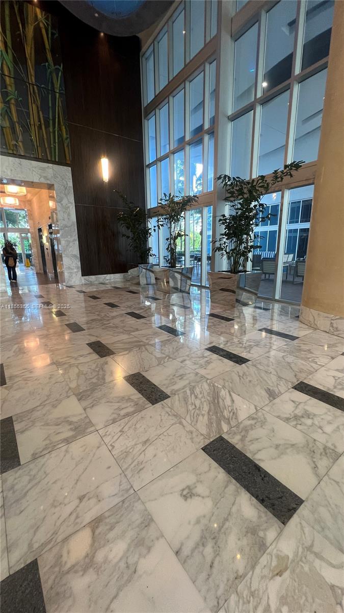 image Latitude on the River31