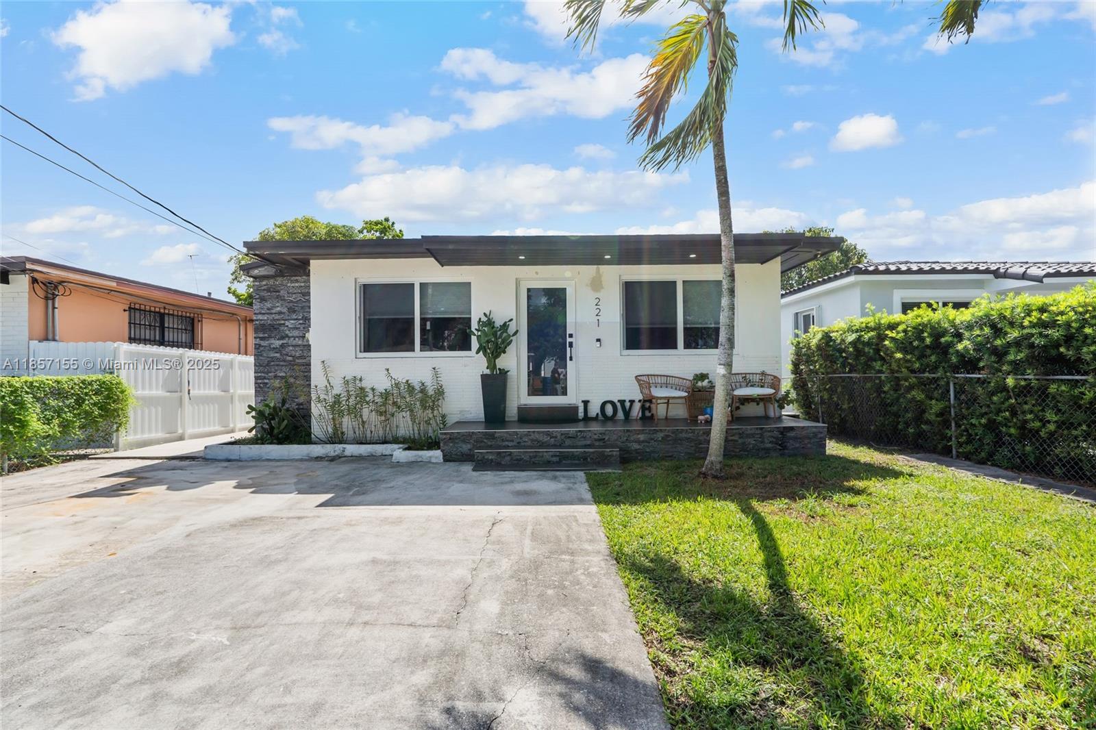 221 NW 59th Ave