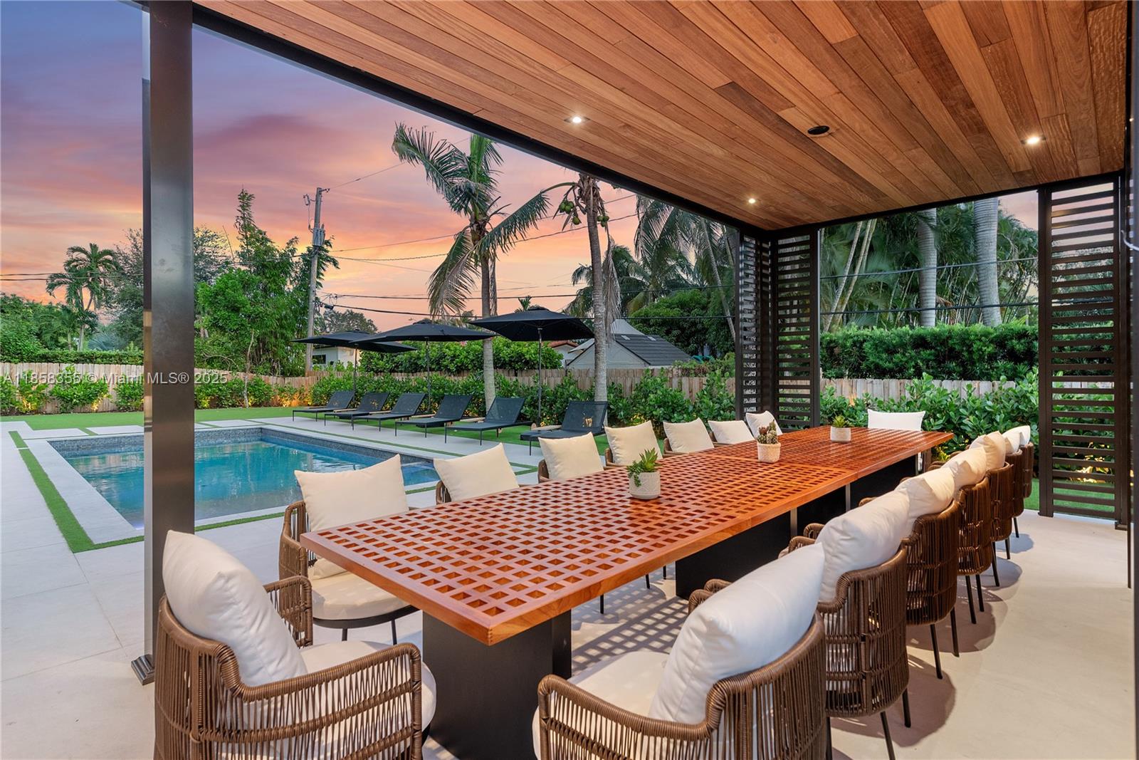 1960 NE 197th Ter Miami, FL 33179