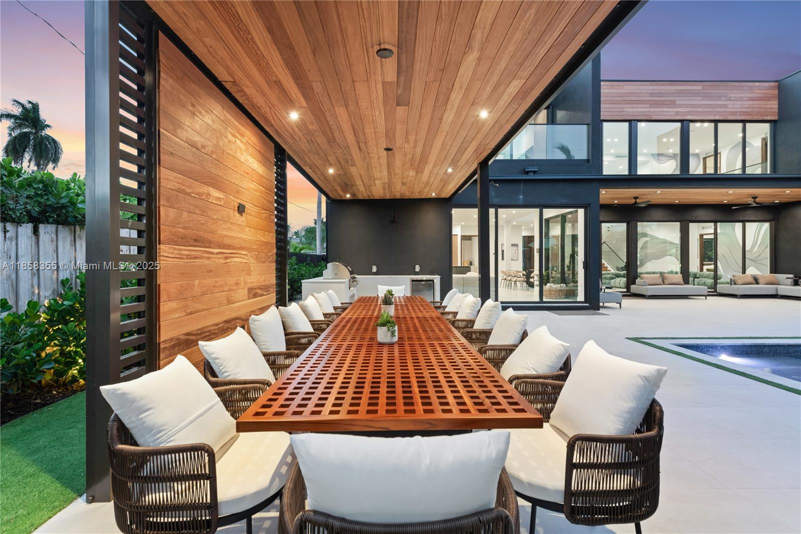 1960 NE 197th Ter Miami, FL 33179