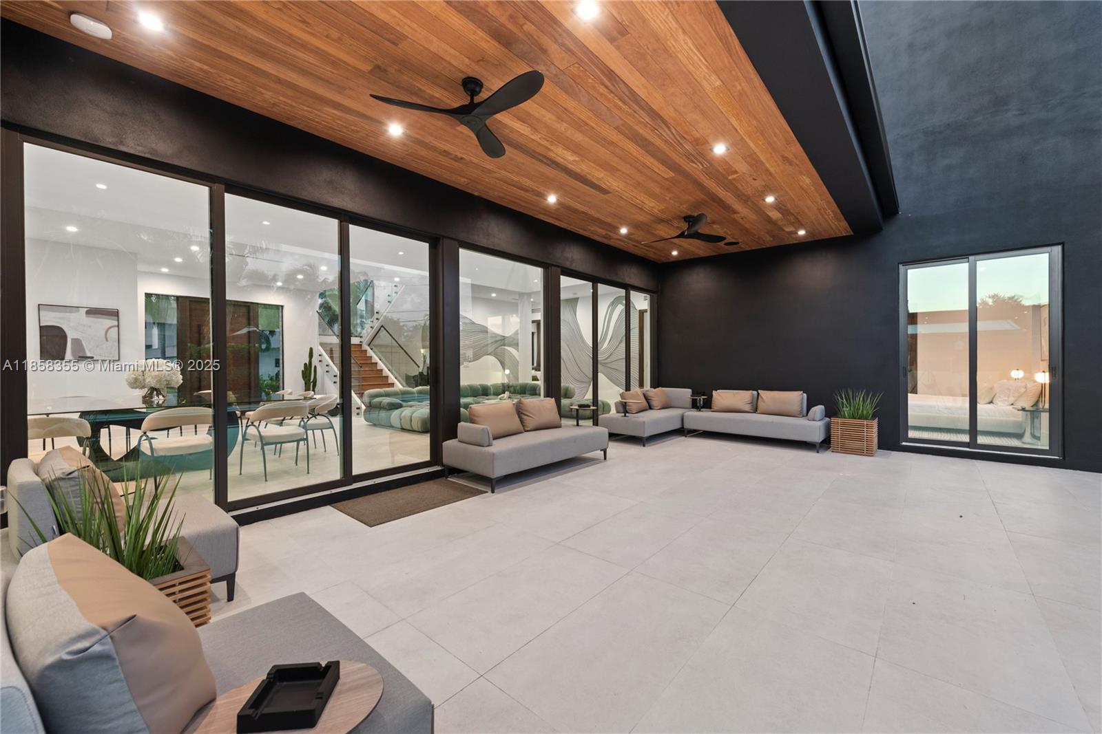 1960 NE 197th Ter Miami, FL 33179