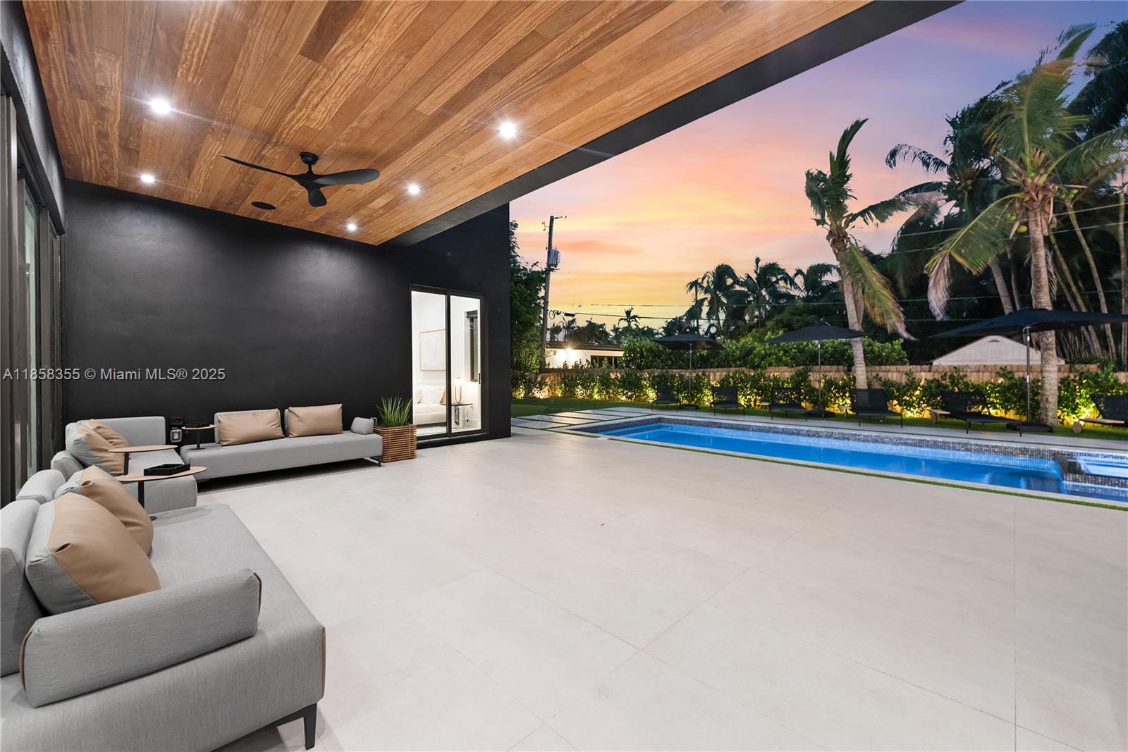 1960 NE 197th Ter Miami, FL 33179