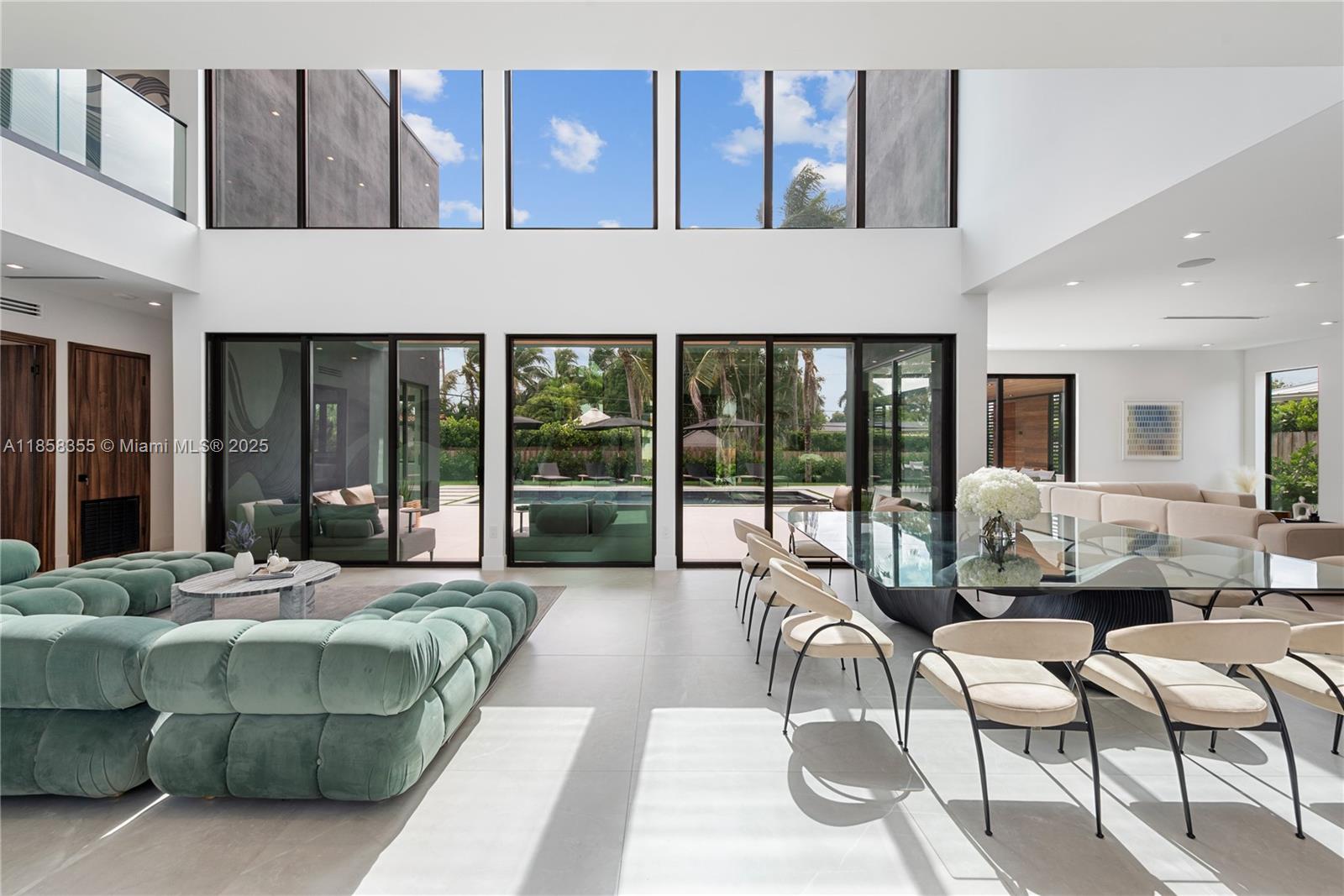 1960 NE 197th Ter Miami, FL 33179