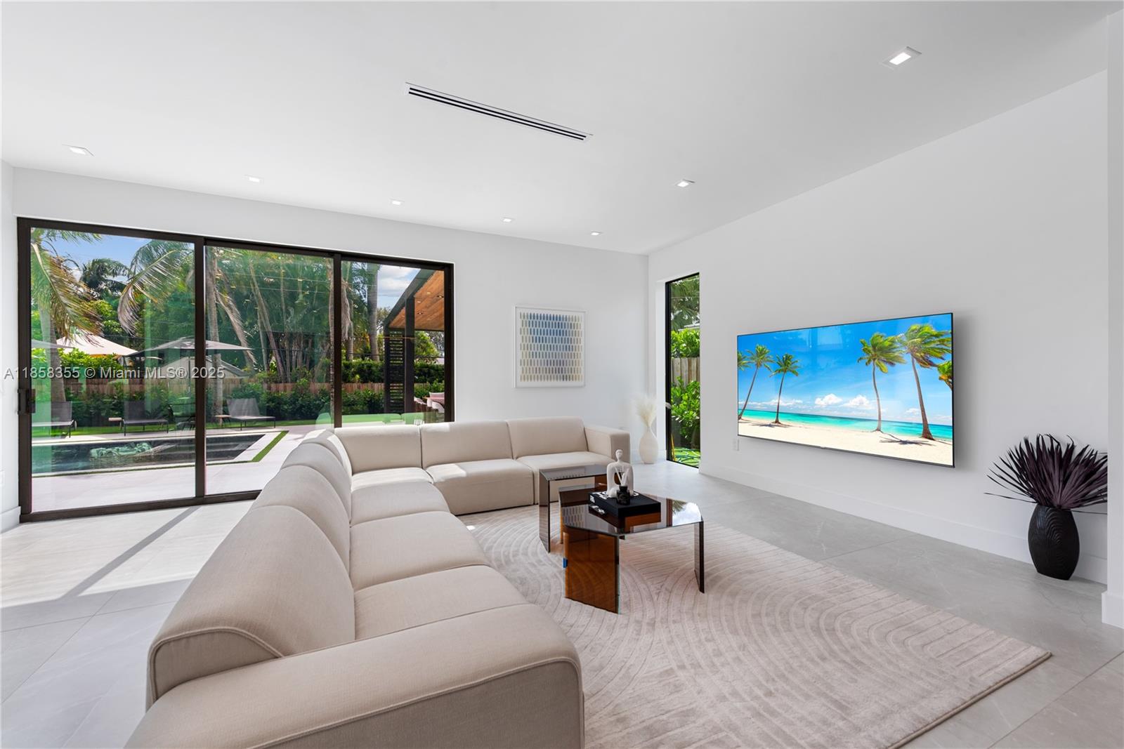 1960 NE 197th Ter Miami, FL 33179