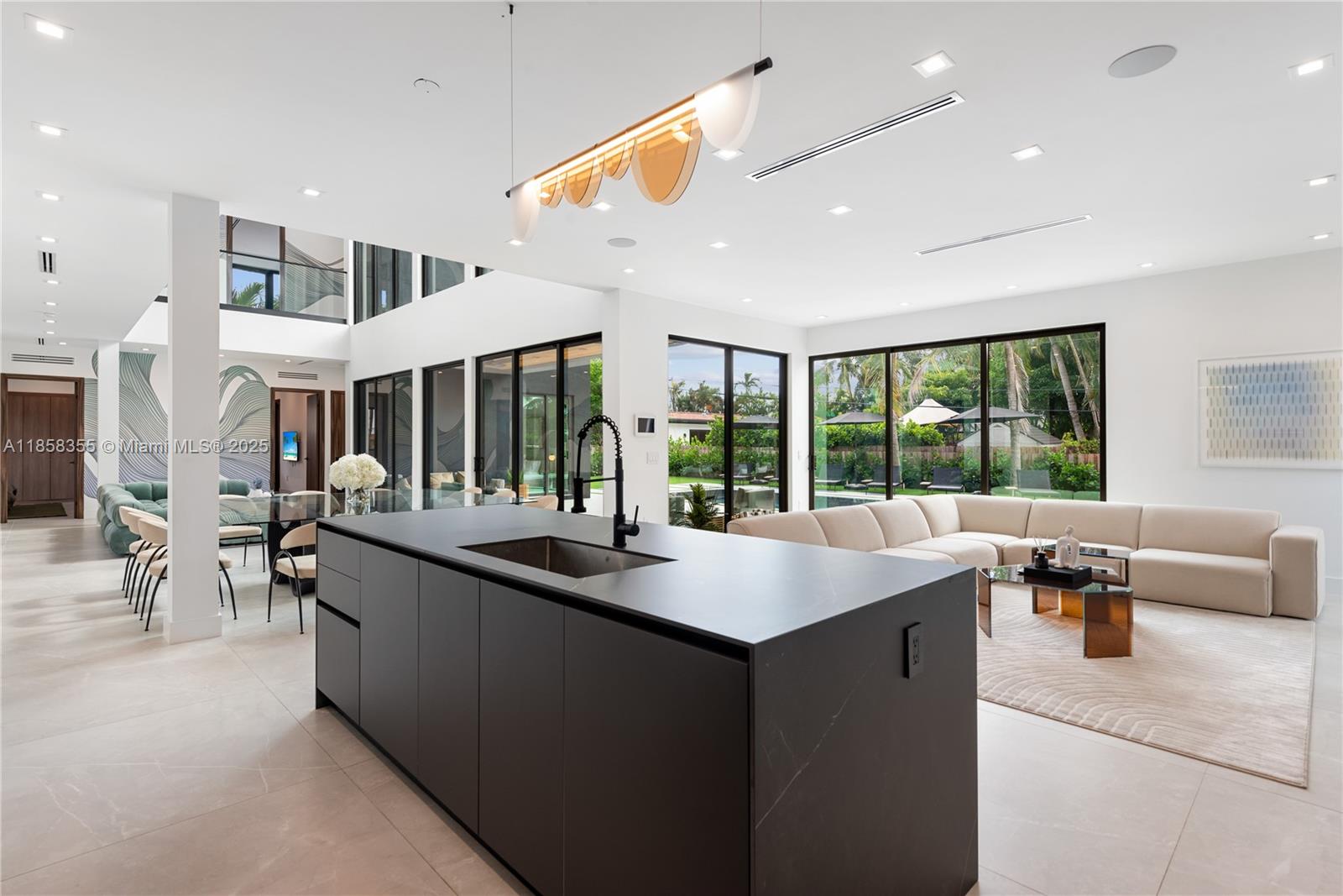 1960 NE 197th Ter Miami, FL 33179