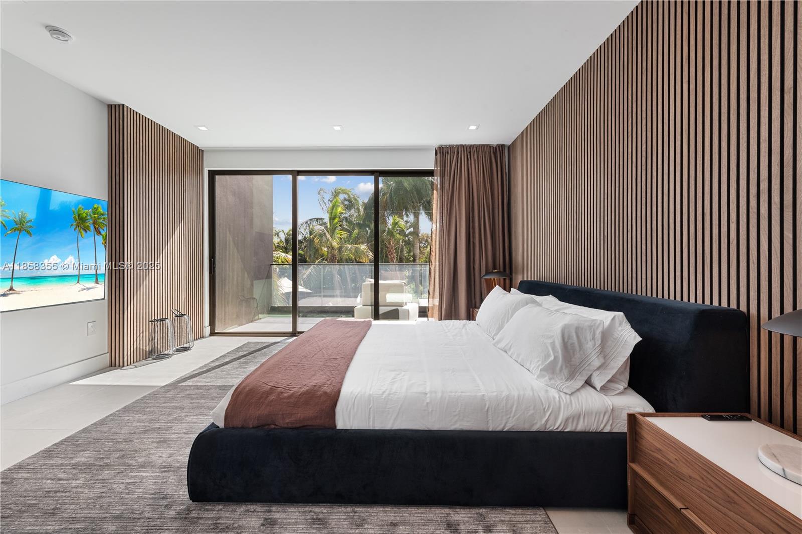 1960 NE 197th Ter Miami, FL 33179