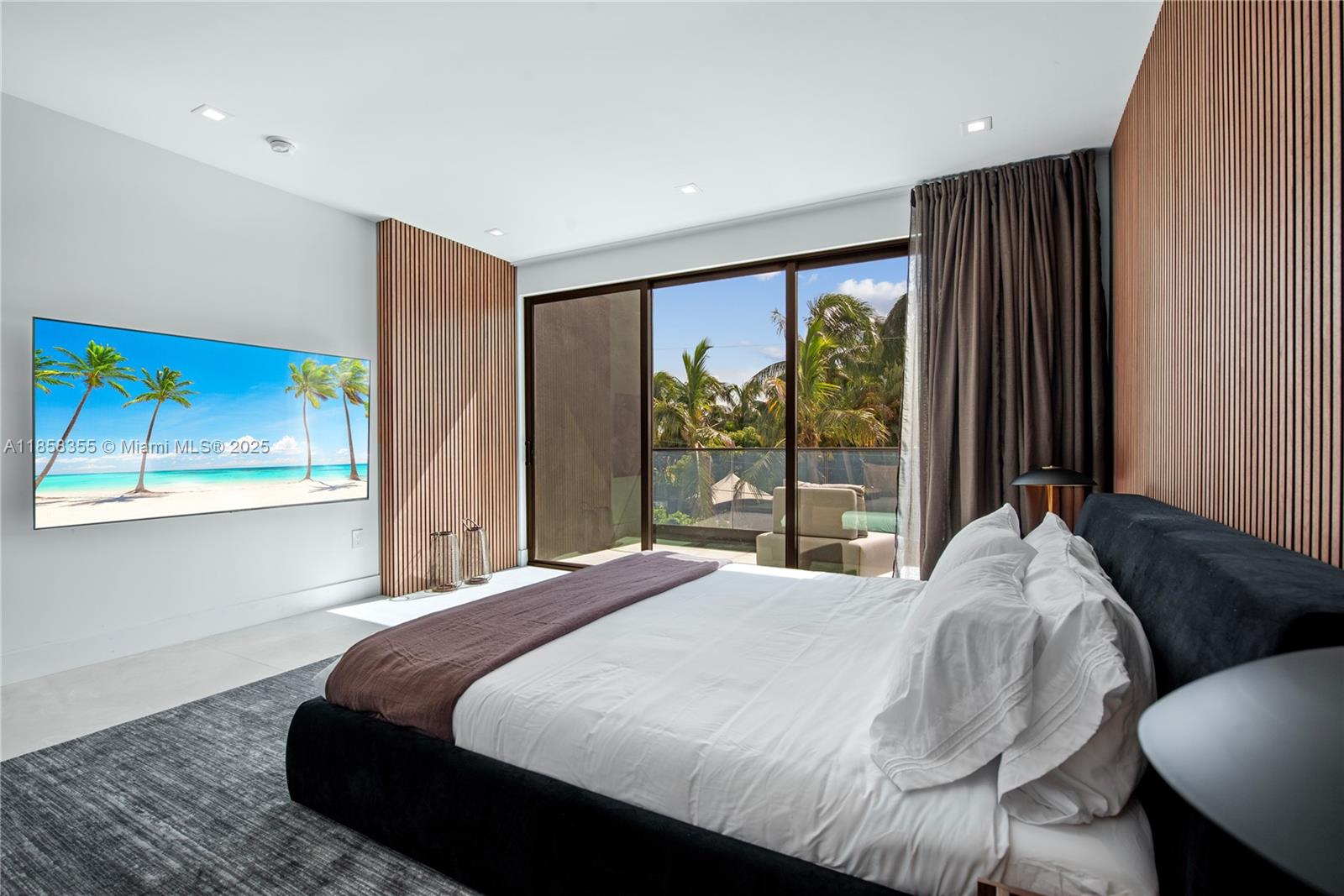 1960 NE 197th Ter Miami, FL 33179