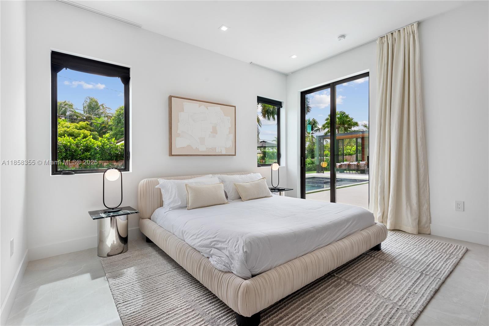 1960 NE 197th Ter Miami, FL 33179