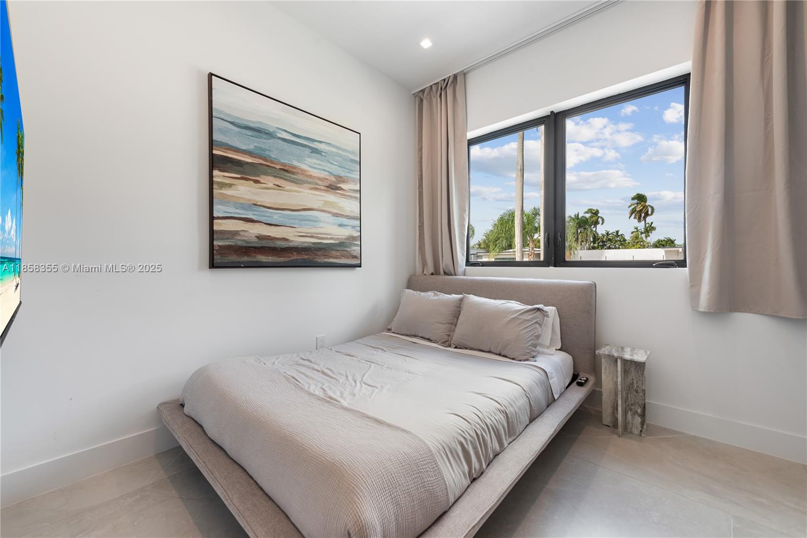 1960 NE 197th Ter Miami, FL 33179