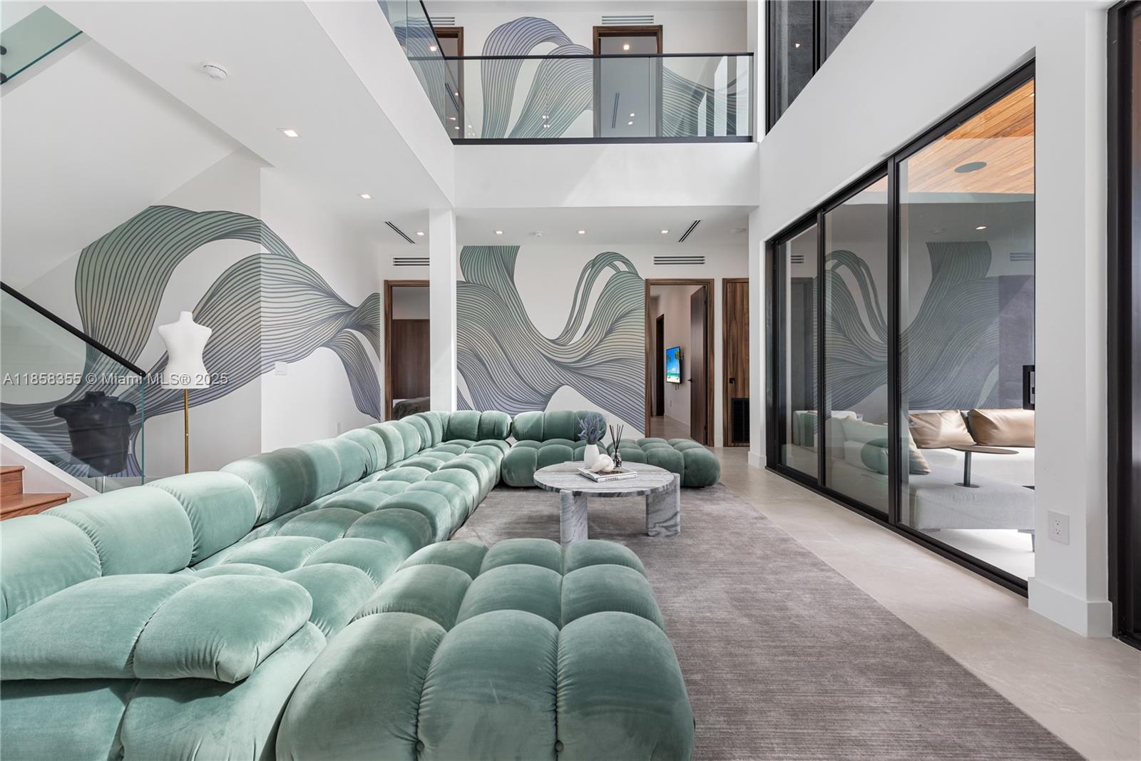 1960 NE 197th Ter Miami, FL 33179