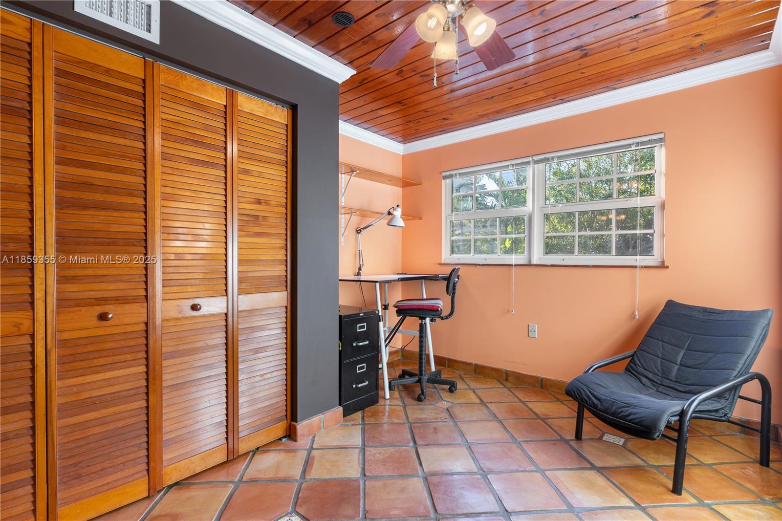 300 187th St Sunny Isles Beach, FL 33160