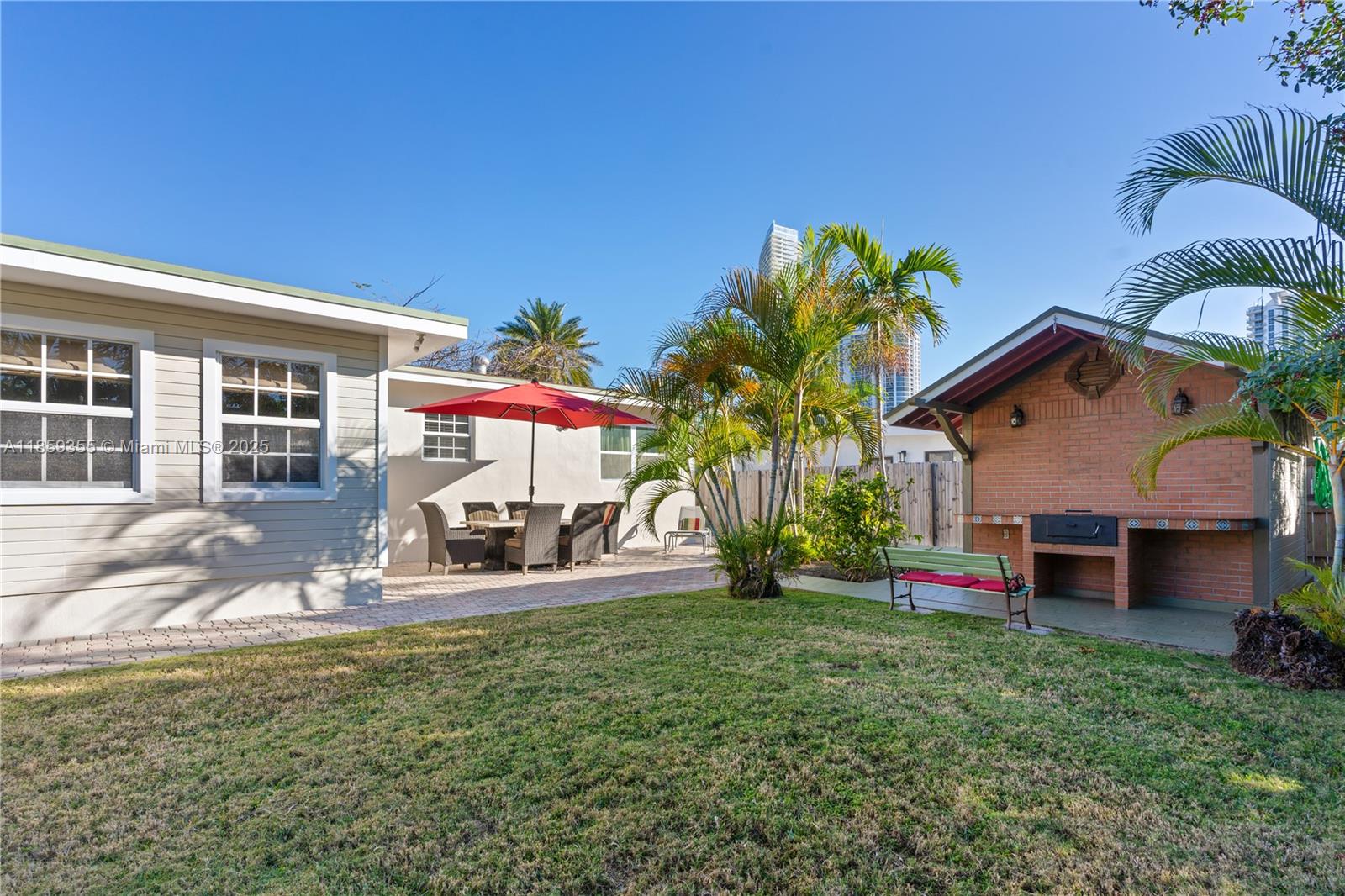 300 187th St Sunny Isles Beach, FL 33160