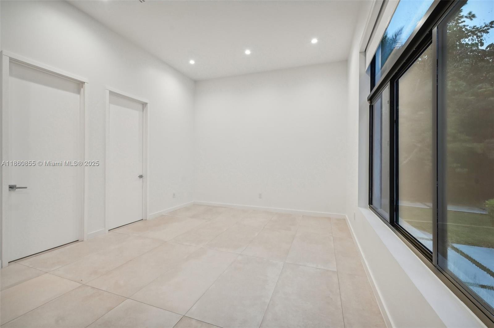 6175 SW 128th St Pinecrest, FL 33156 6175 SW 128th St Pinecrest, FL 33156