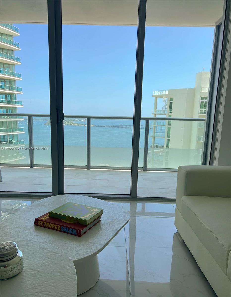 image Brickellhouse Condo1