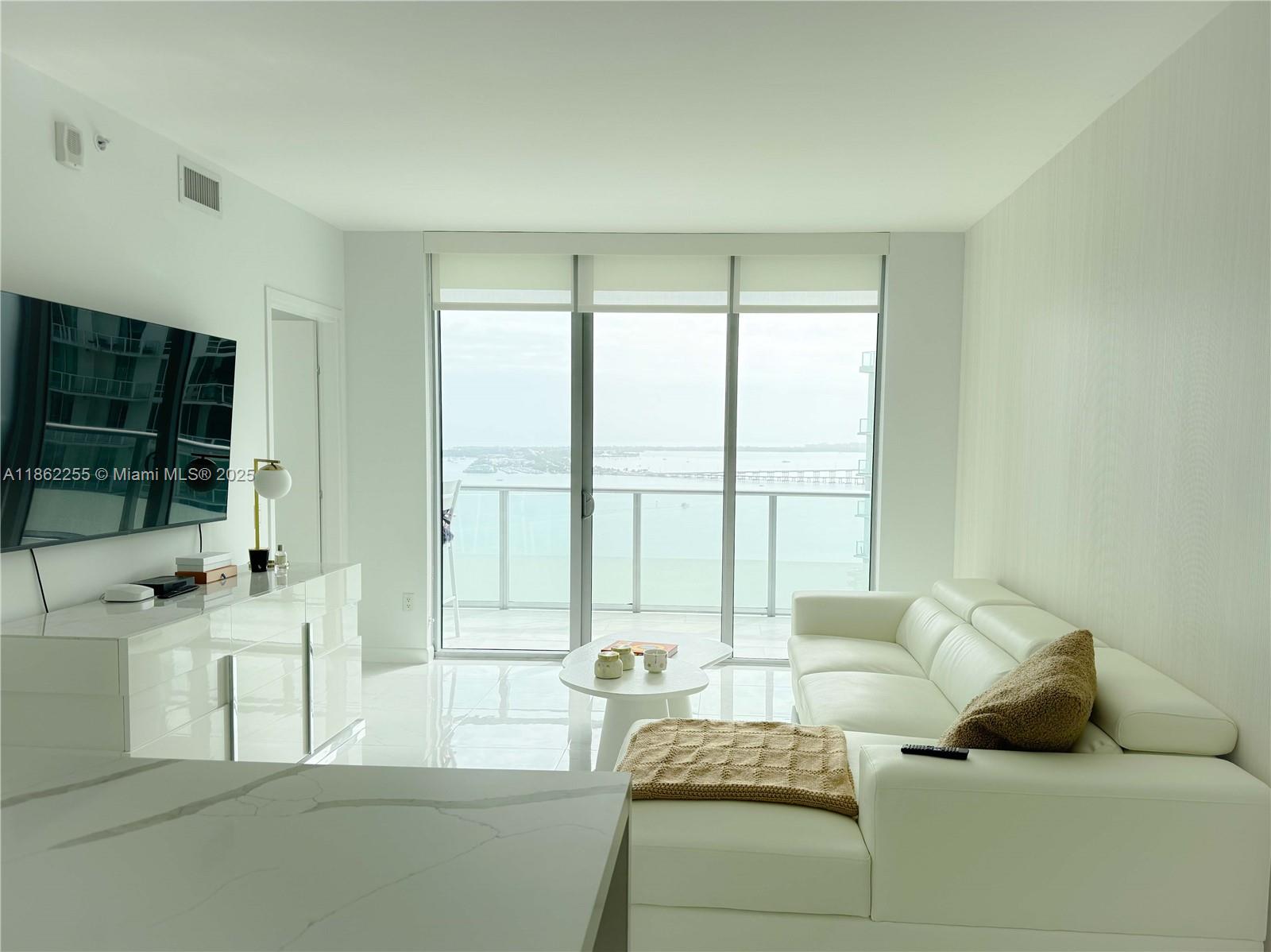 image Brickellhouse Condo4
