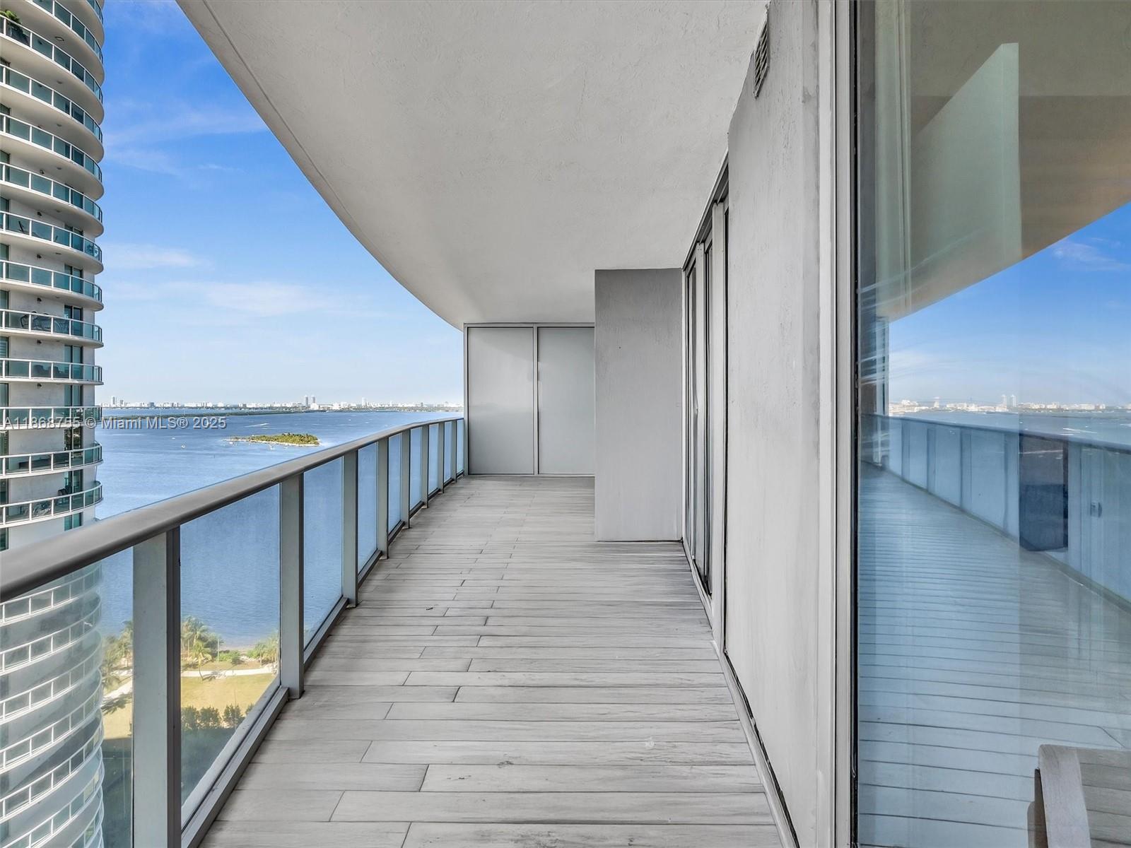 image Aria On The Bay Condo38