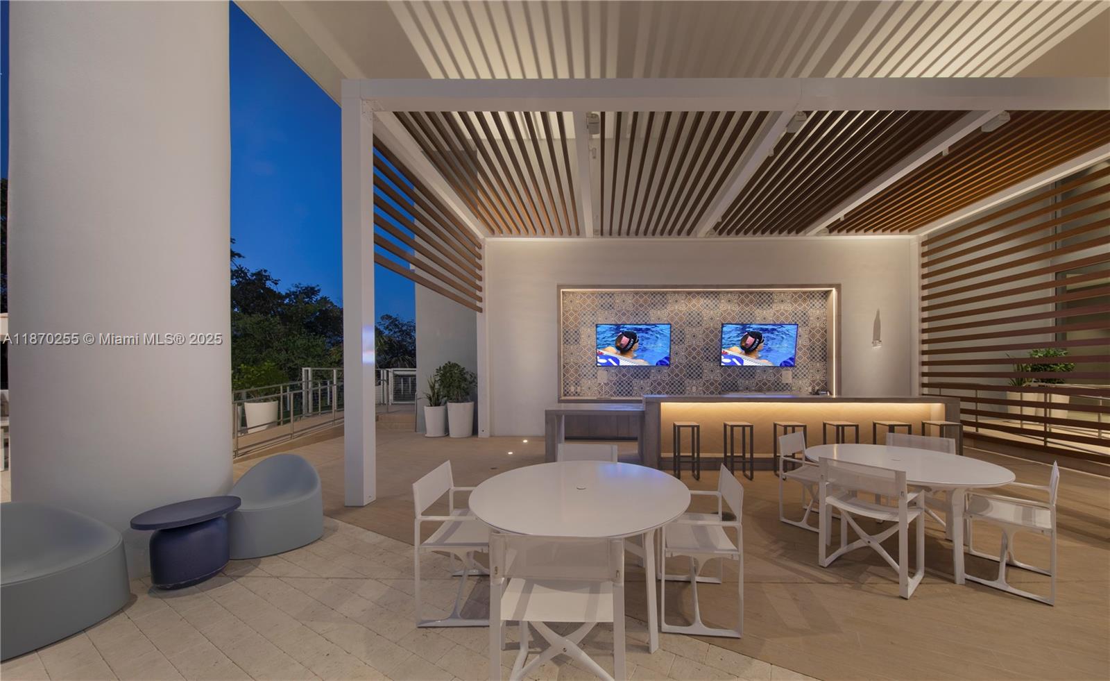 16385 Biscayne Blvd #1819 North Miami Beach, FL 33160