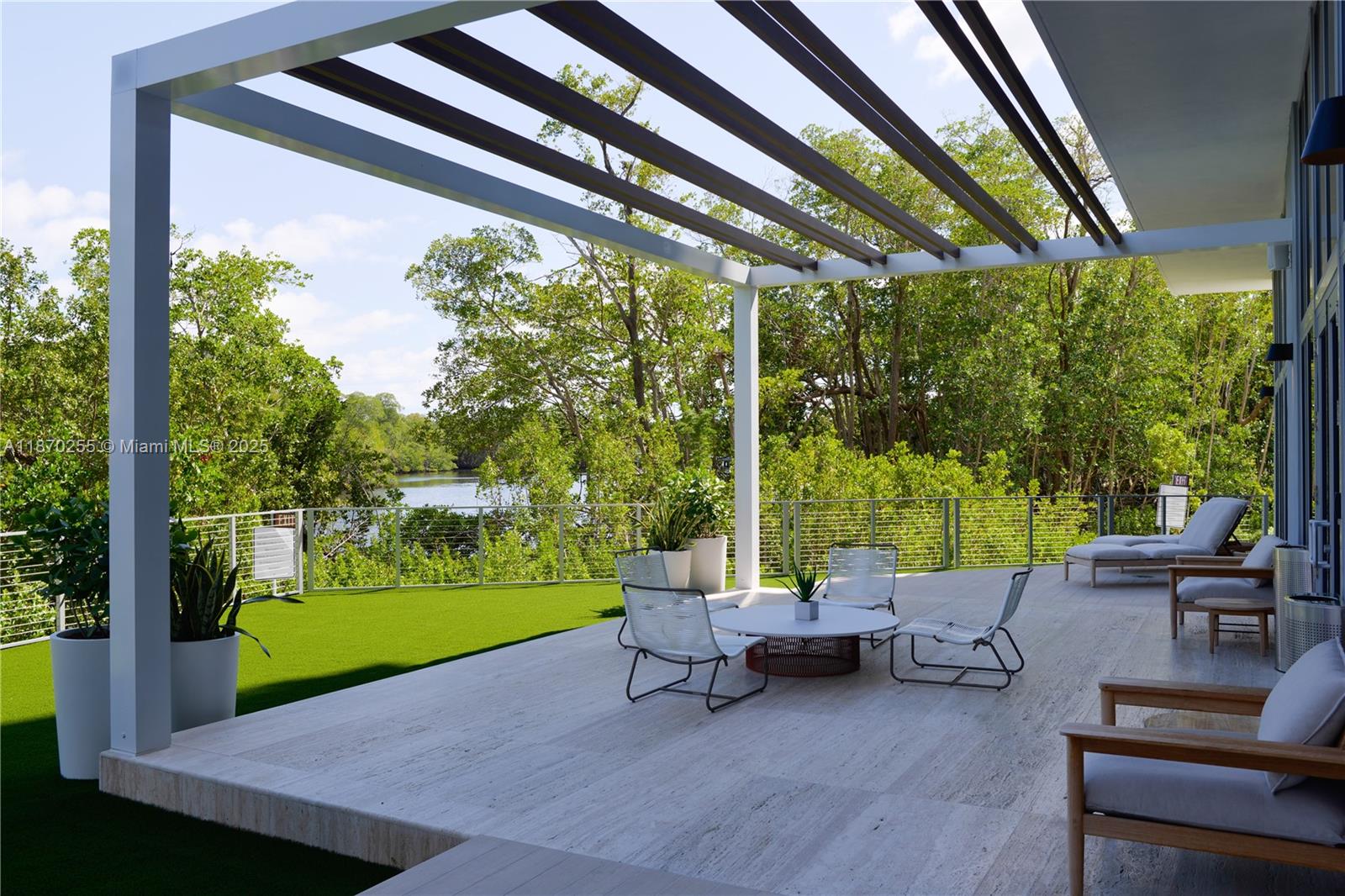 16385 Biscayne Blvd #1819 North Miami Beach, FL 33160