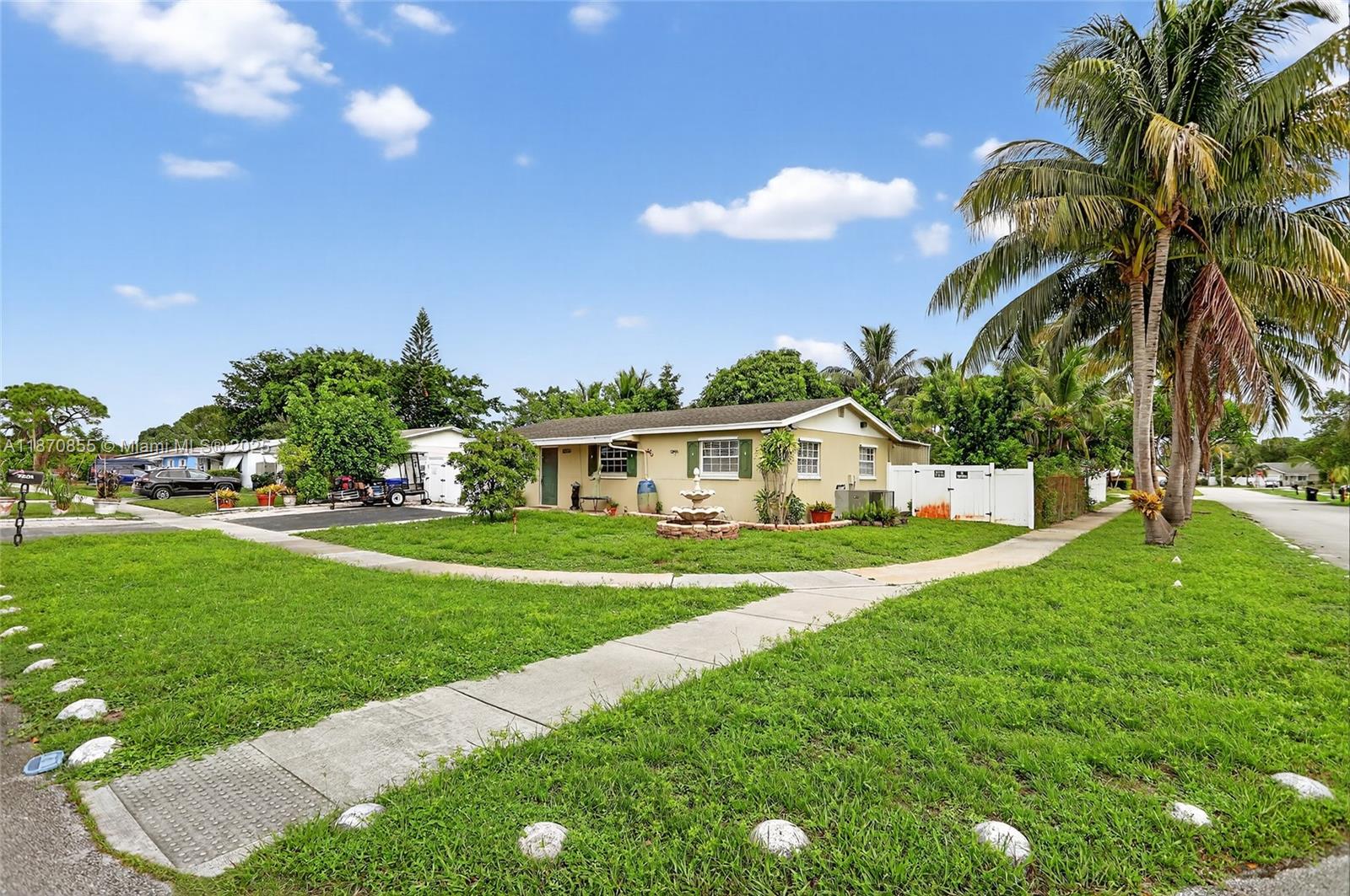 7201 SW 4th Ct