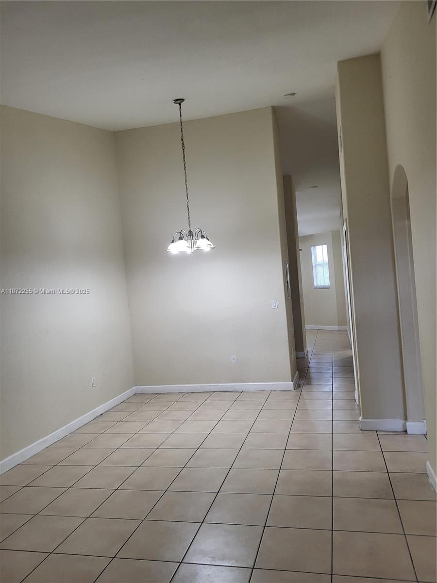 2551 SE 16th Ter #203