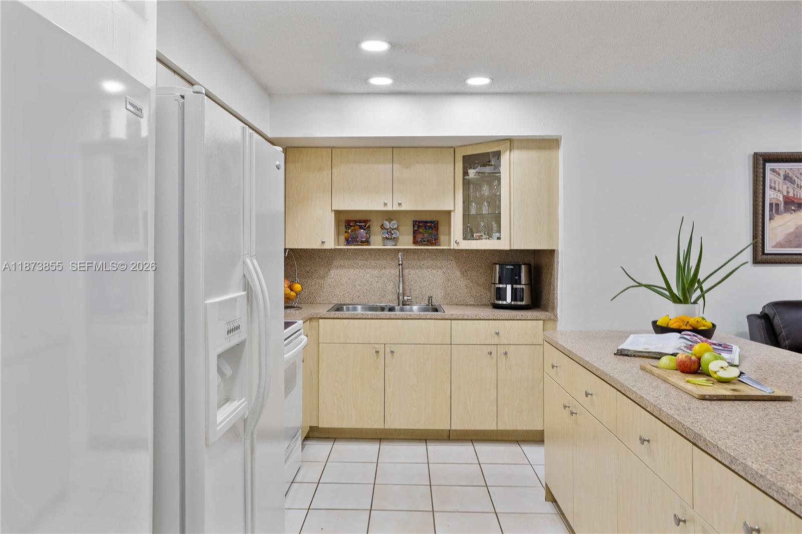 7801 SW 9th Ter Miami, FL 33144