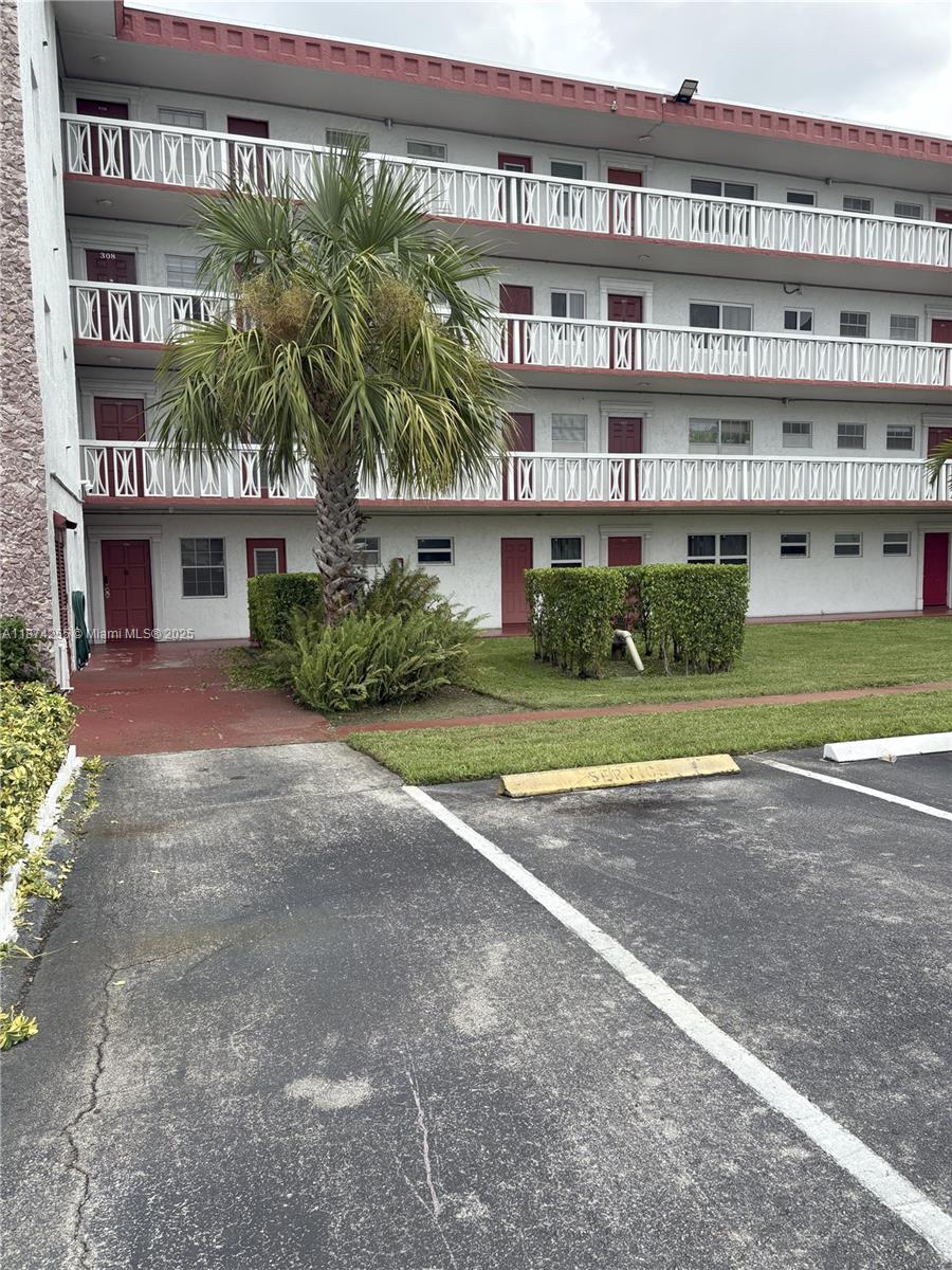 4140 NW 44th Ave #411