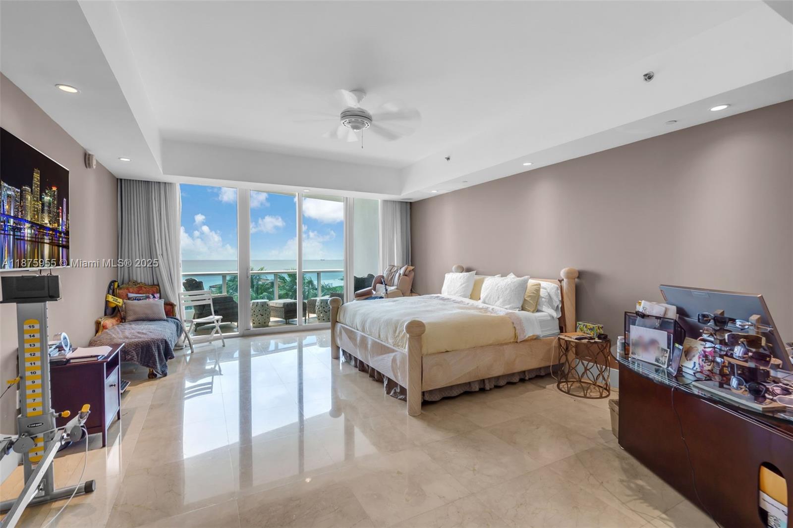 image The Residences At The Ba17