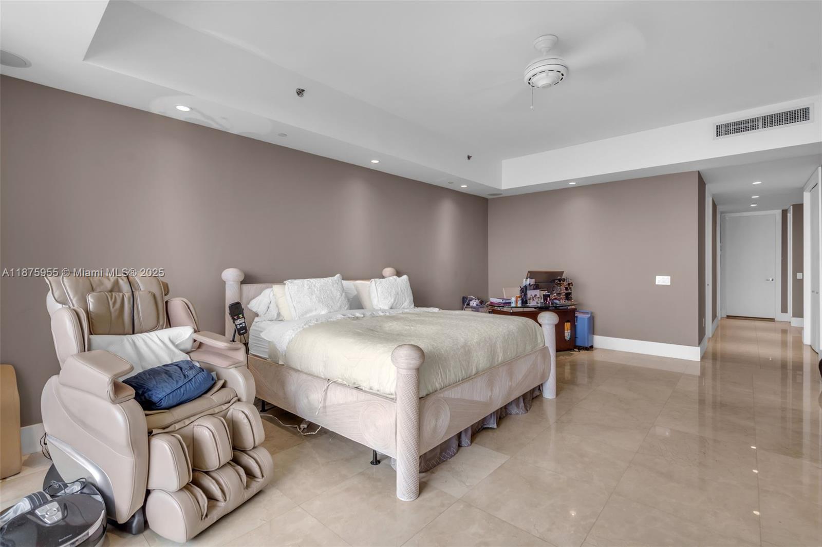 image The Residences At The Ba19