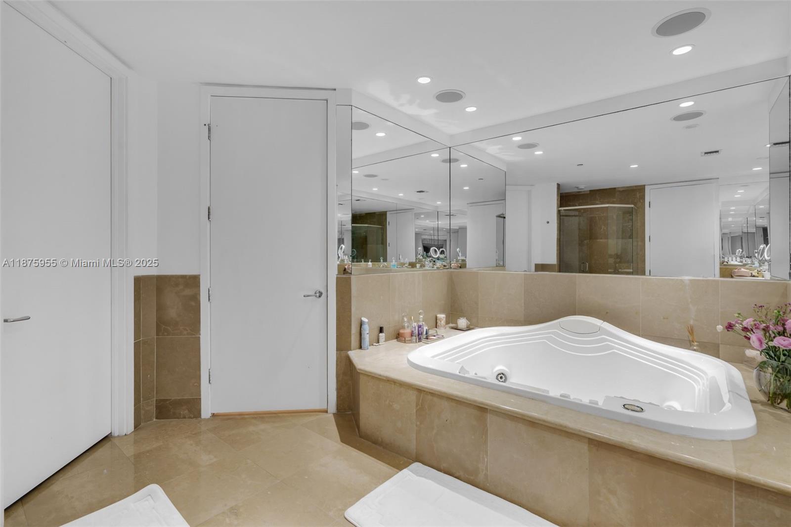 image The Residences At The Ba22