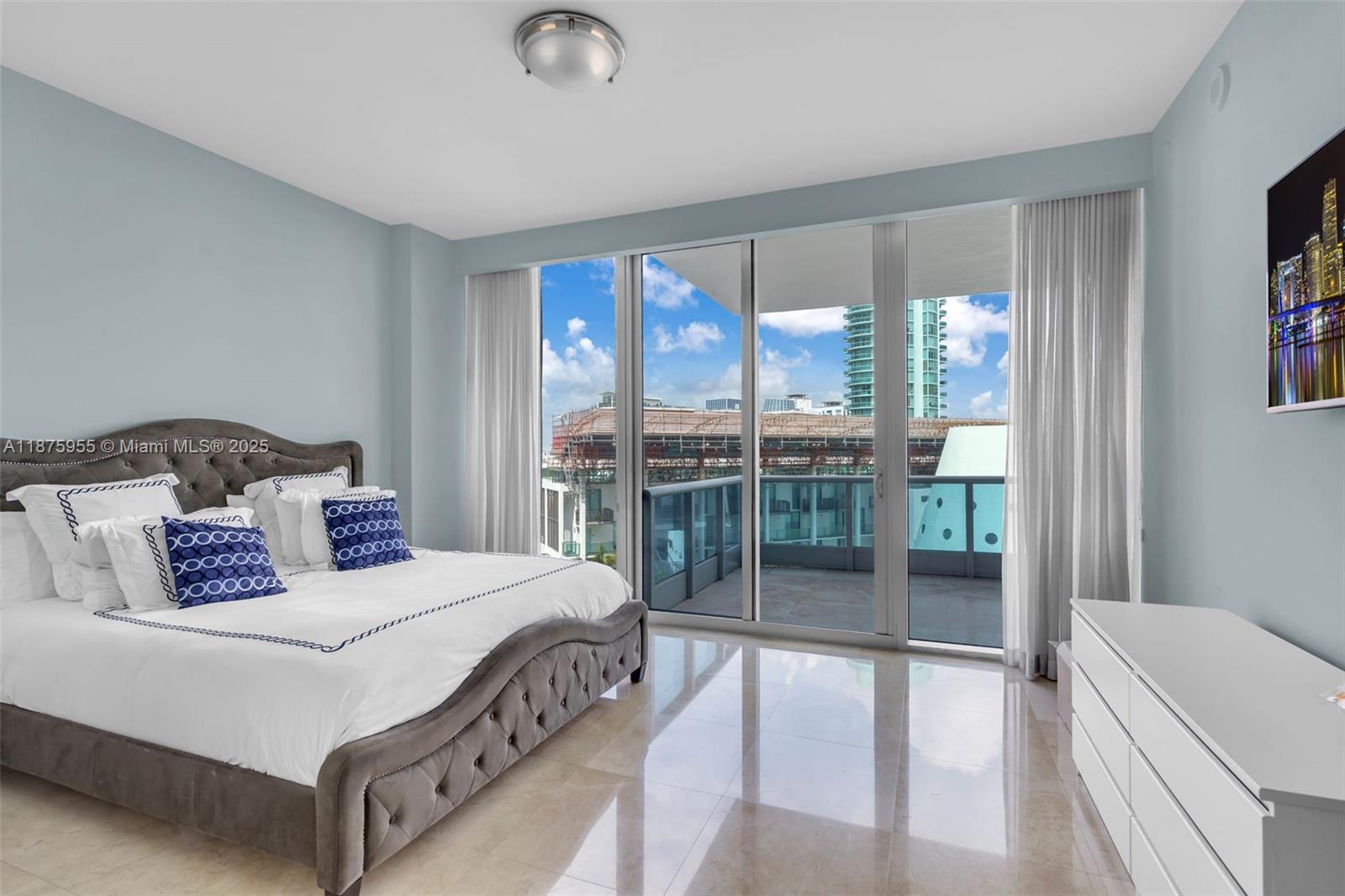image The Residences At The Ba24