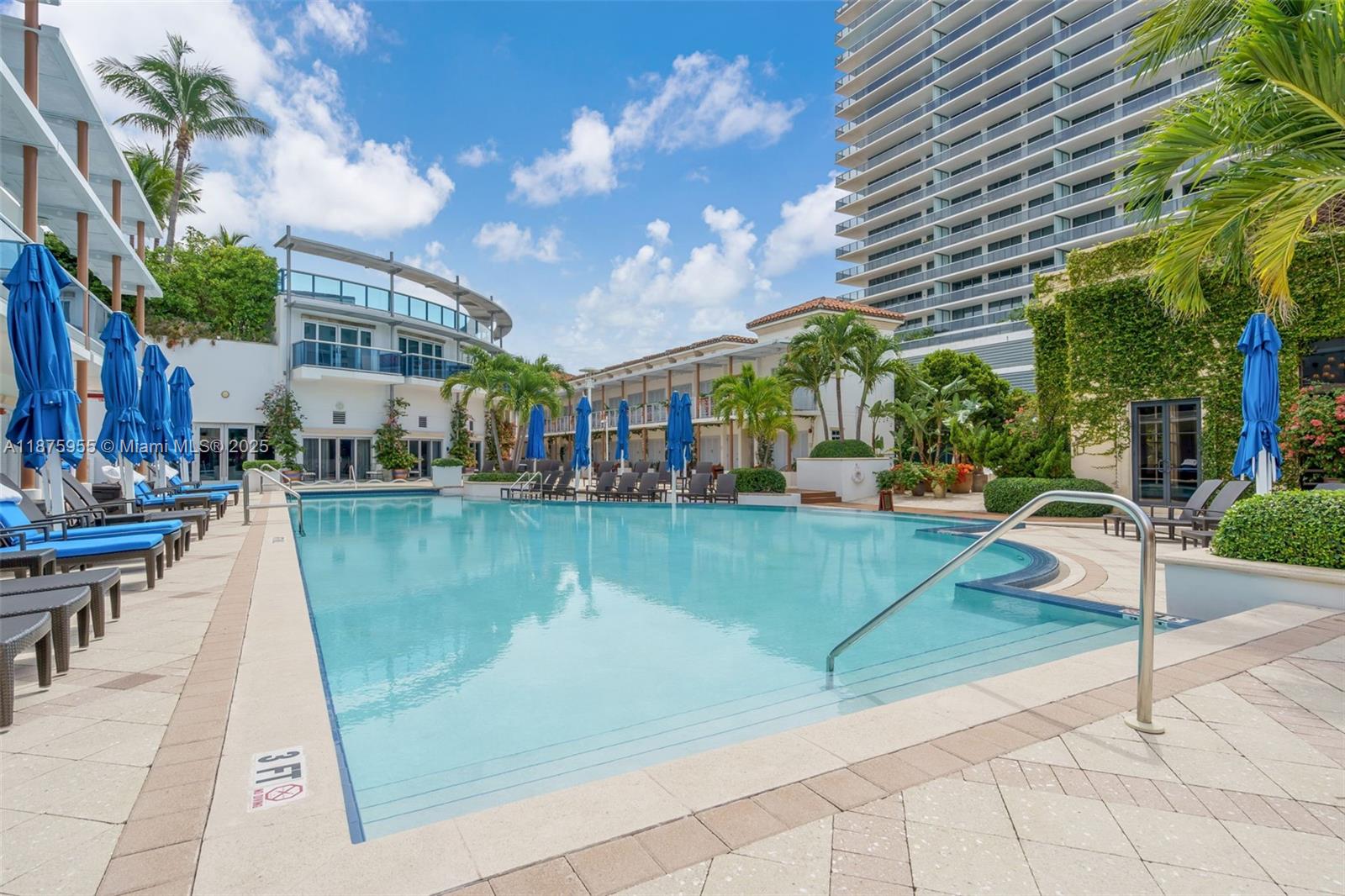 image The Residences At The Ba39