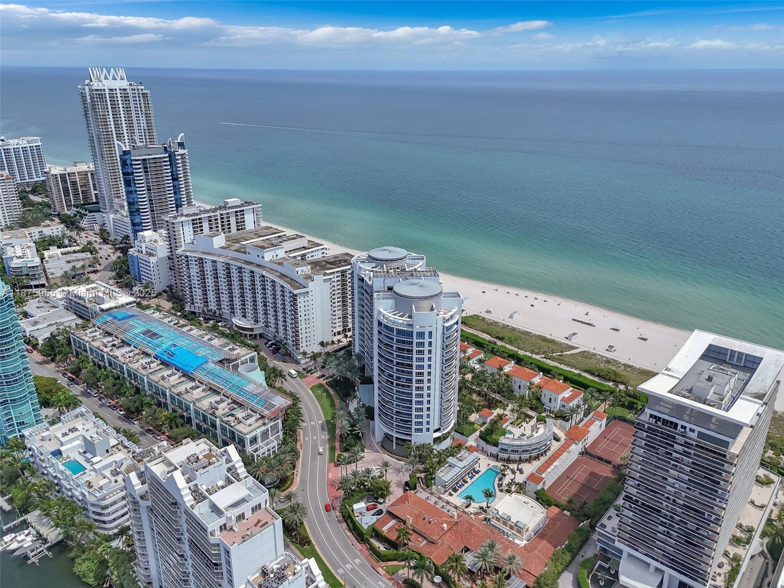 image The Residences At The Ba49