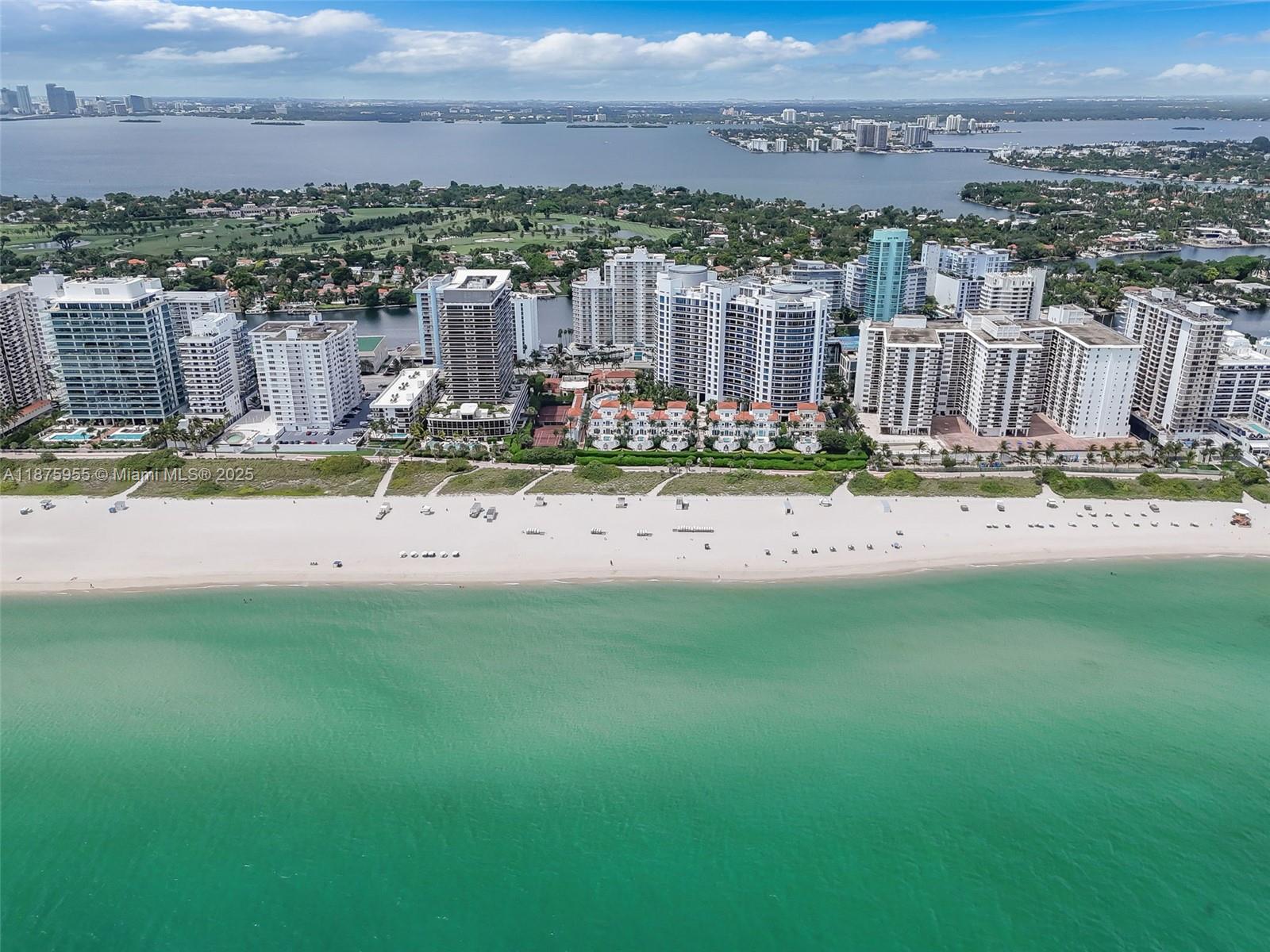 image The Residences At The Ba53