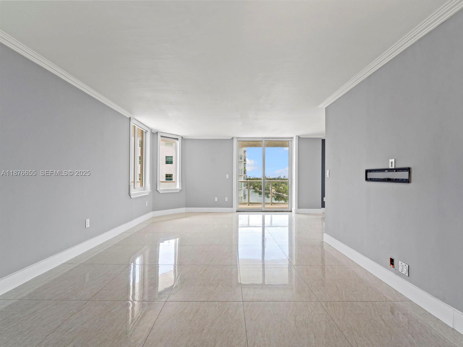 image THE GRANDVIEW CONDO26