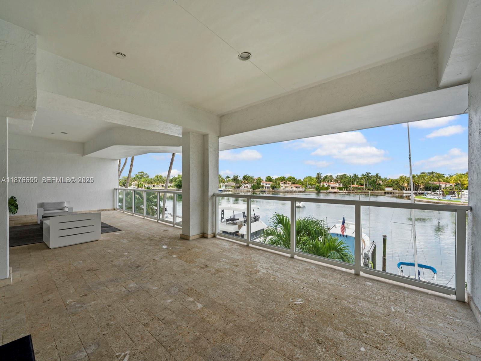 image THE GRANDVIEW CONDO37