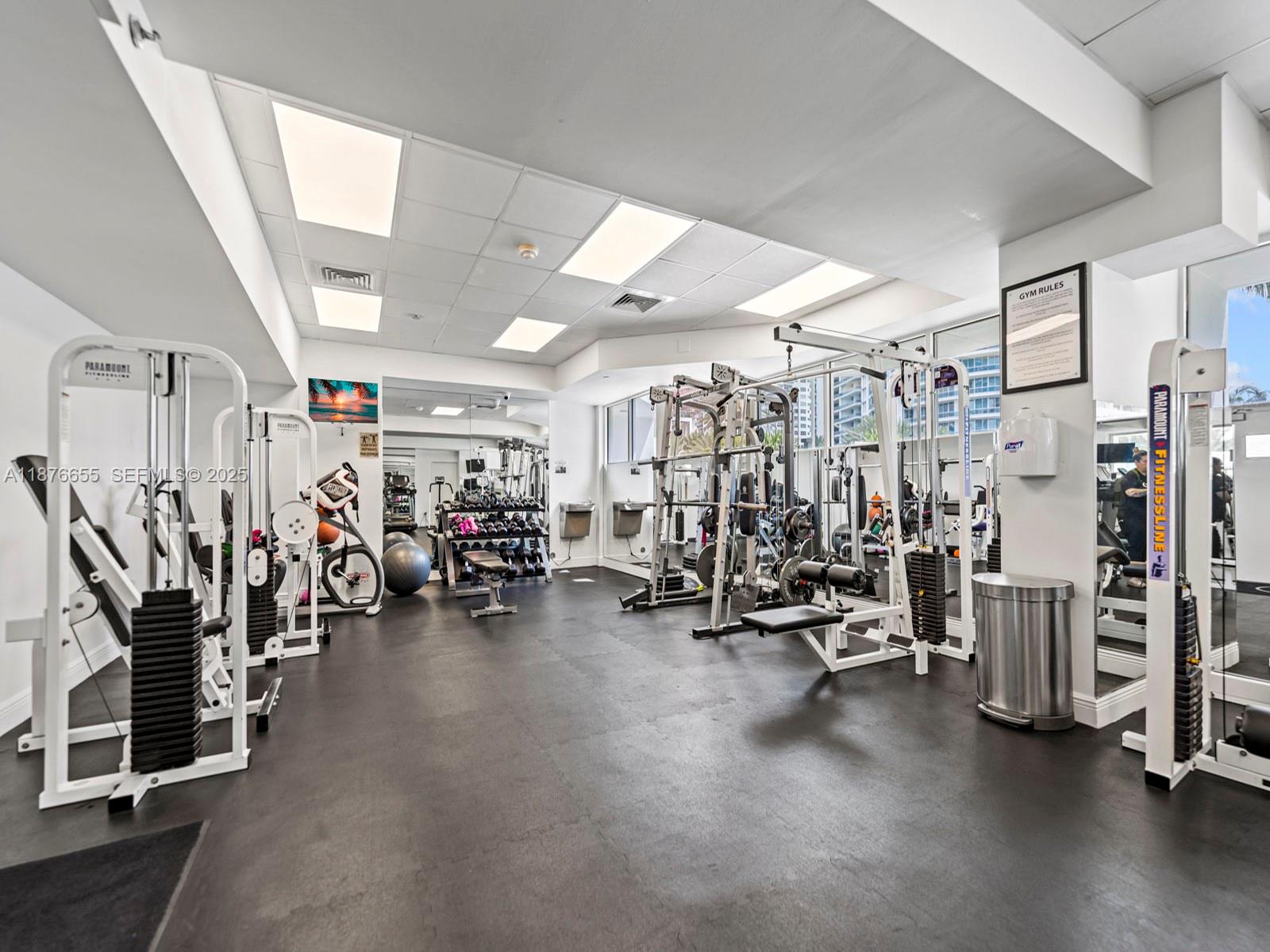 image THE GRANDVIEW CONDO40