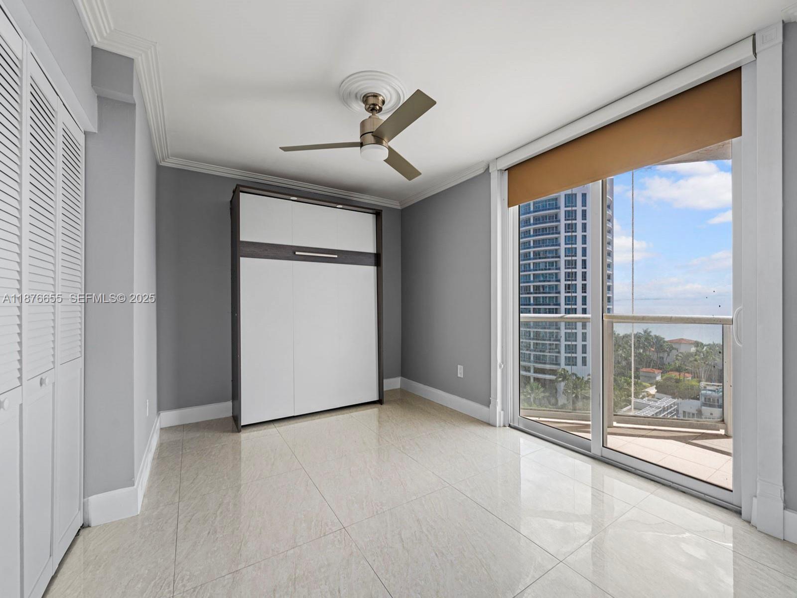 image THE GRANDVIEW CONDO51